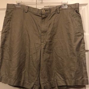 Casuals- size 40 Mens Linen Blend Khaki Shorts.  9 inch inseam.